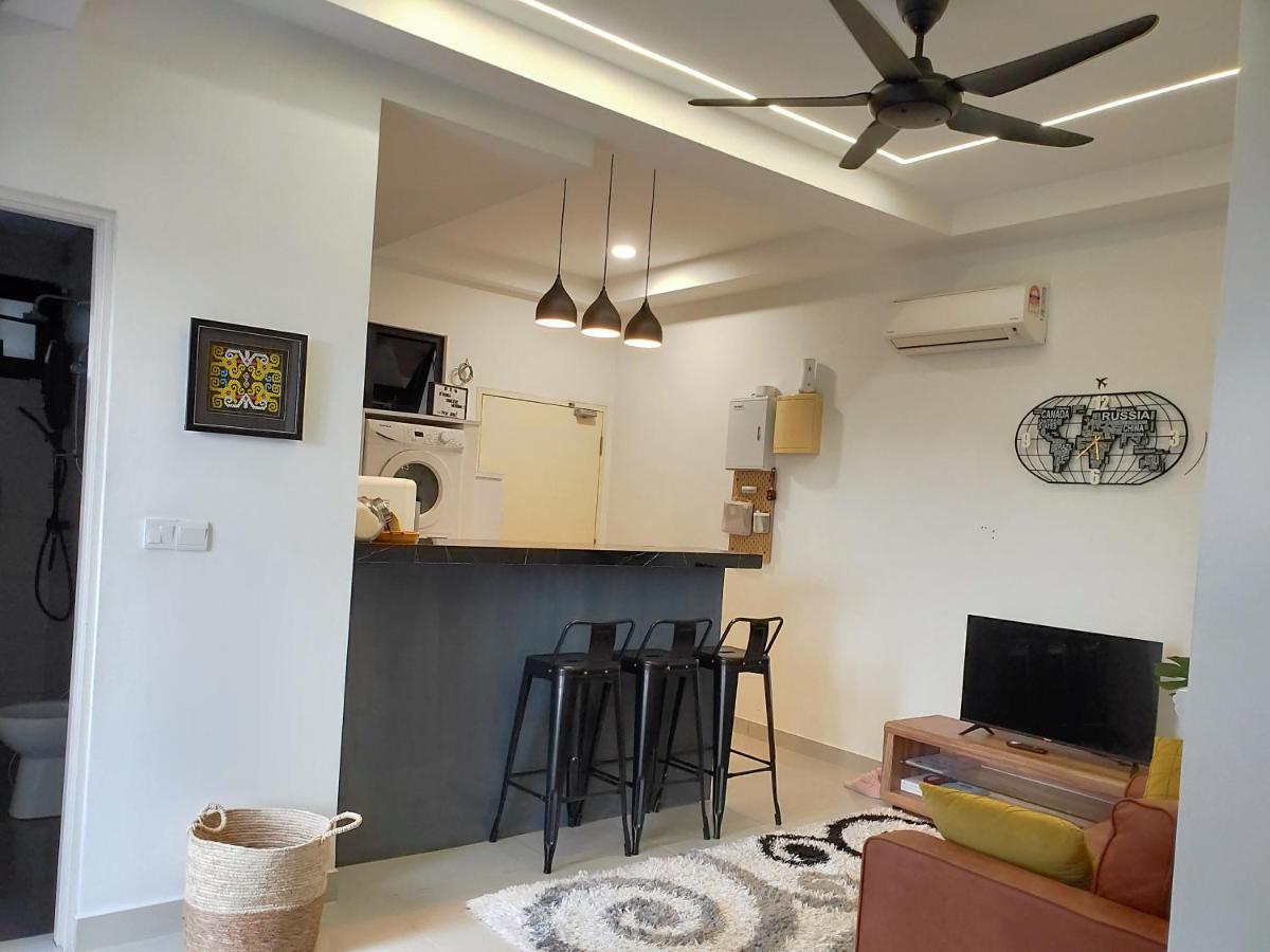 D Bunga مسلم Homestay Pool View Legoland Nusajaya Nusajaya  Ngoại thất bức ảnh