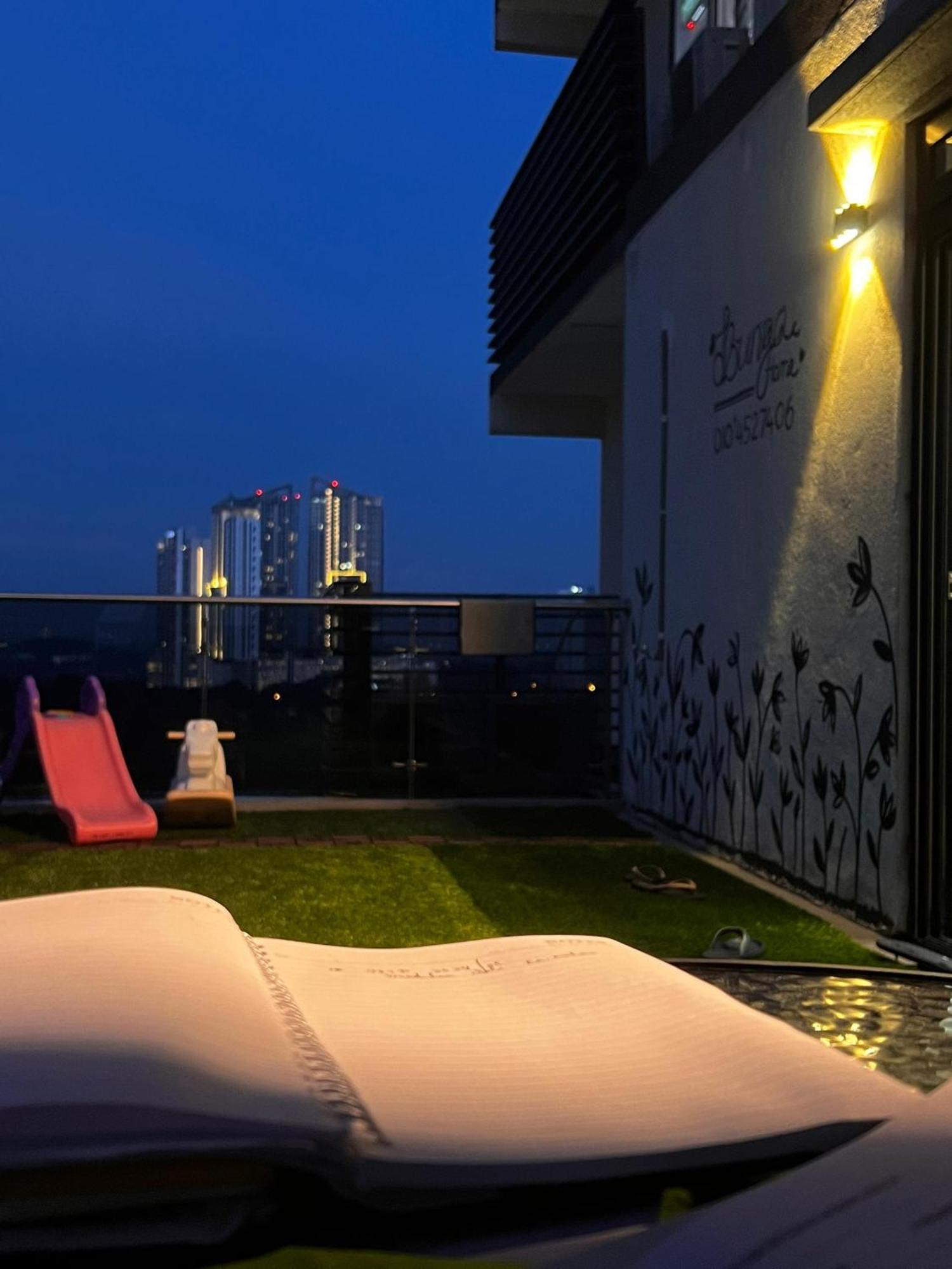 D Bunga مسلم Homestay Pool View Legoland Nusajaya Nusajaya  Ngoại thất bức ảnh